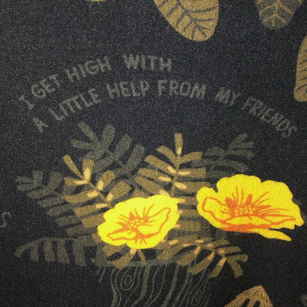 Lrg button down - Picture 5 of 10